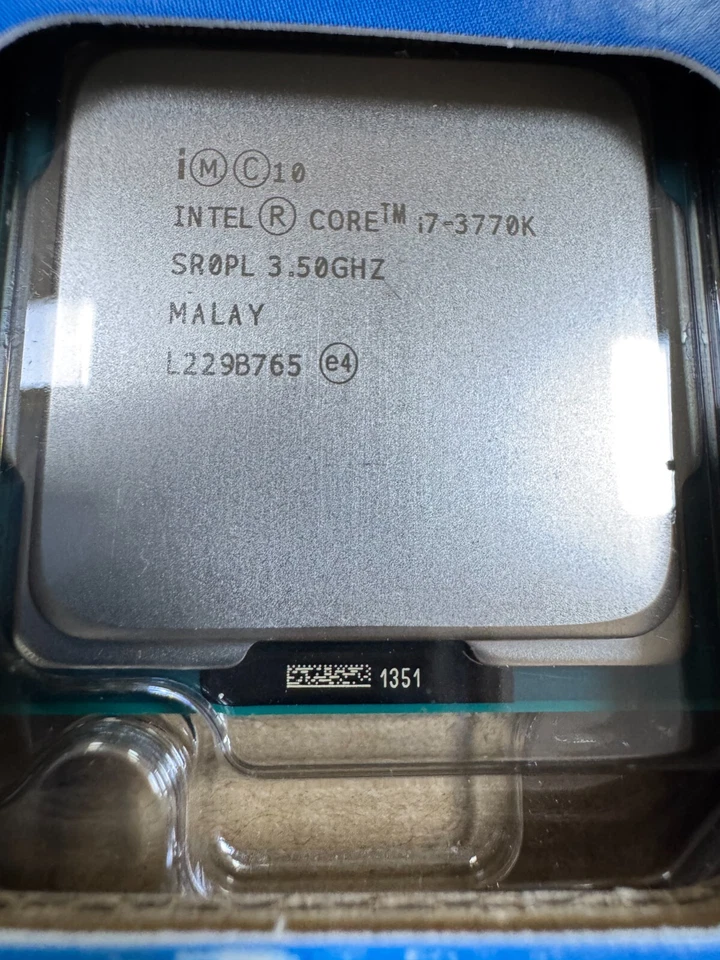 New in box Intel Core i7-3770K i7 3770K 3.5GHz LGA1155 4Core 8M 5 GT/s CPU - Image 3 of 4