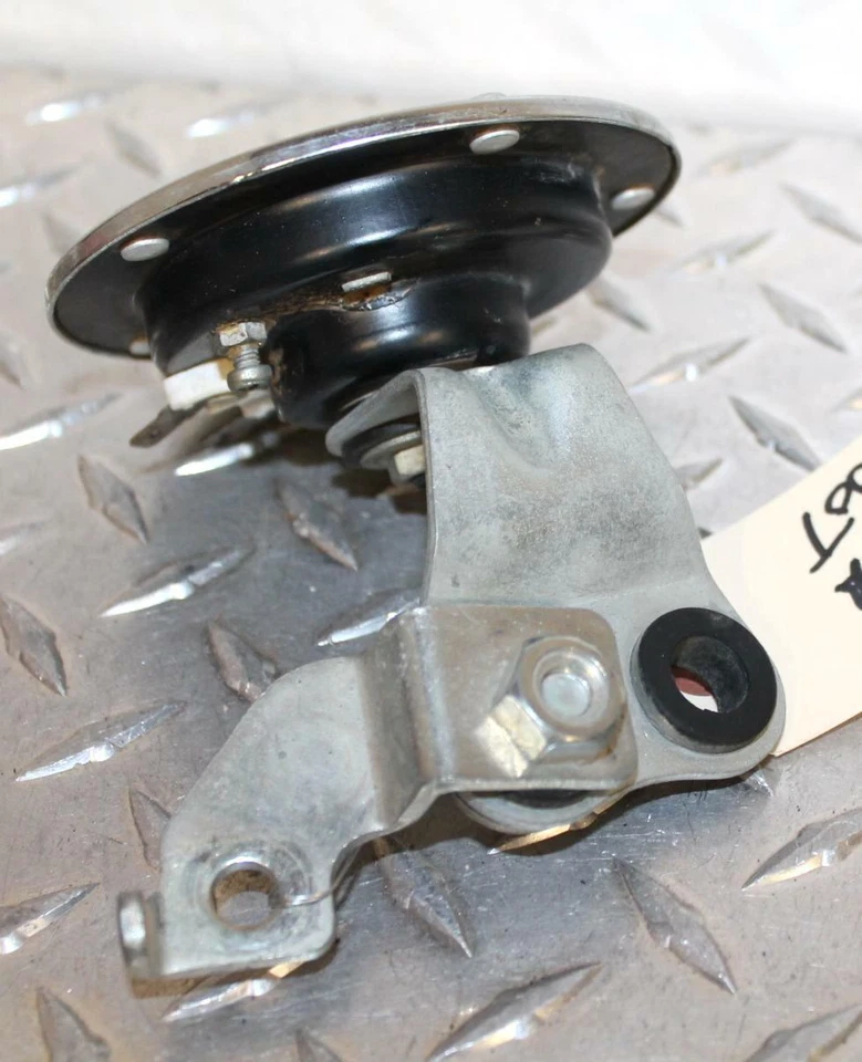 Honda Hawk CB400T 1978 señal de bocina Foto 3 de 4