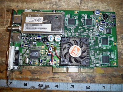 ATI 109-95900-10 Radeon 9000 Graphics and TV Tuner Card AGP DVI S-Video