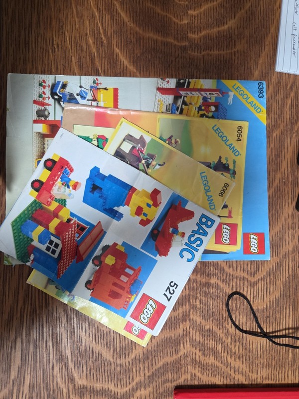 Lot Of 4 VINTAGE LEGO MANUALS 6066,6393,6054,& 527. PRE-OWNED. BLACK CASTLE