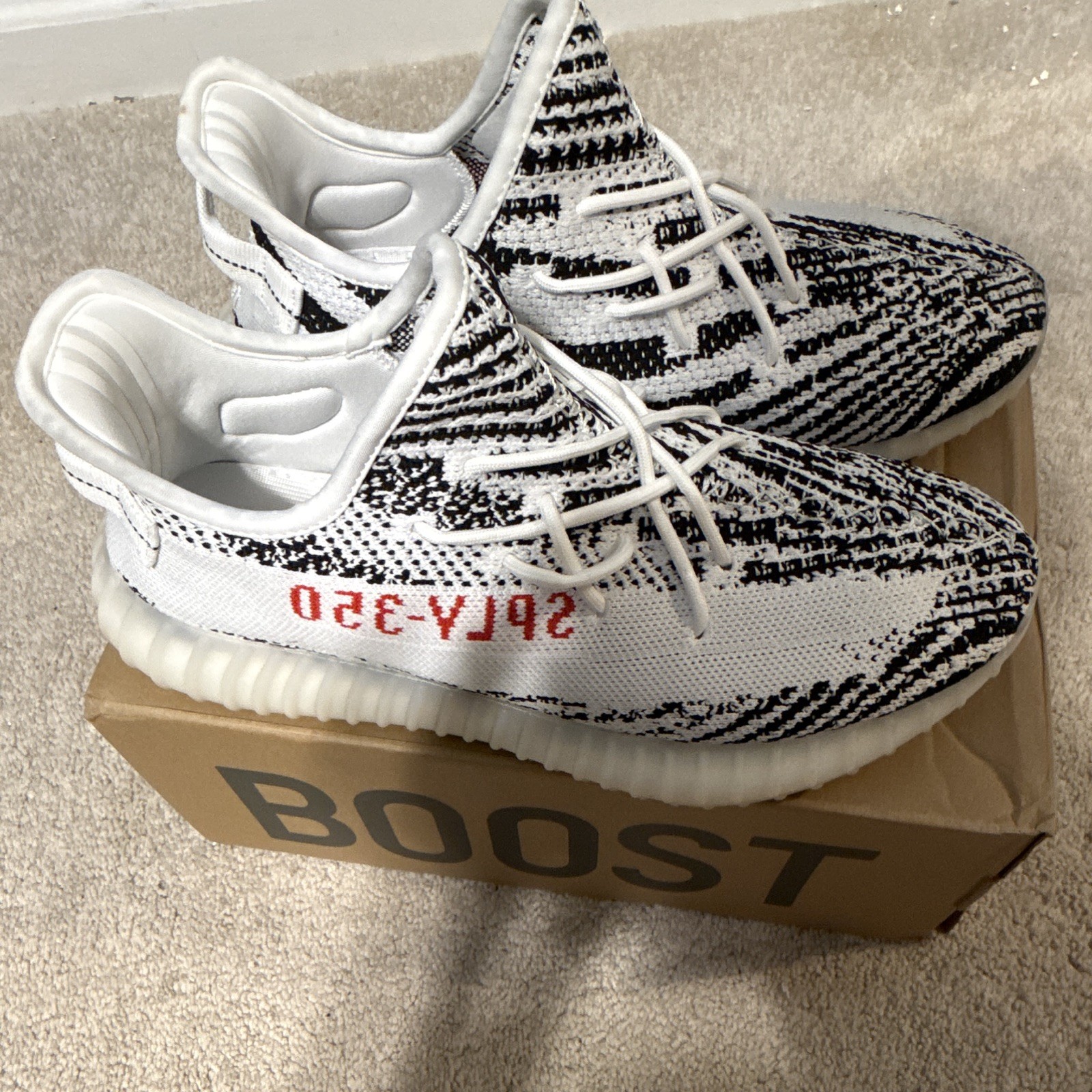 Yeezy Boost 350 V2 Zebra