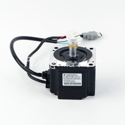 1PCS NEW Yaskawa SGMPH-02DAA-YG12 Servo Motor