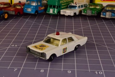 Matchbox/Lesney regular wheel No 55/59 Ford Galaxy