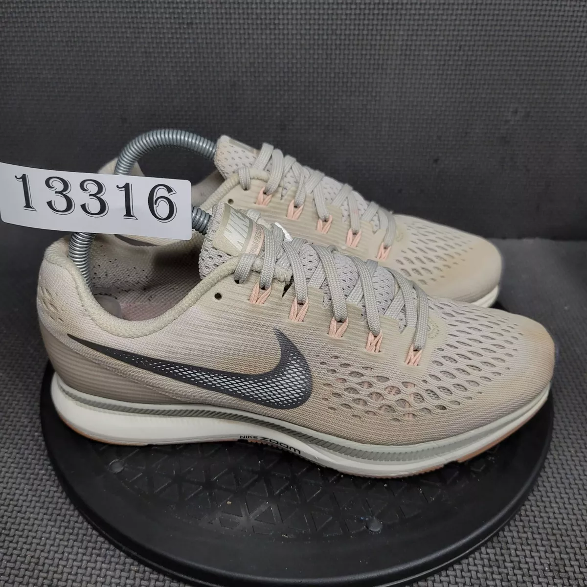 Womens nike air zoom pegasus 34 light hot sale bone