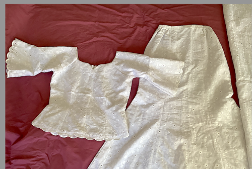 Nigerian Three-piece "Up and Down" White cotton-blend lace dress, Size 10 - Picture 4 of 18