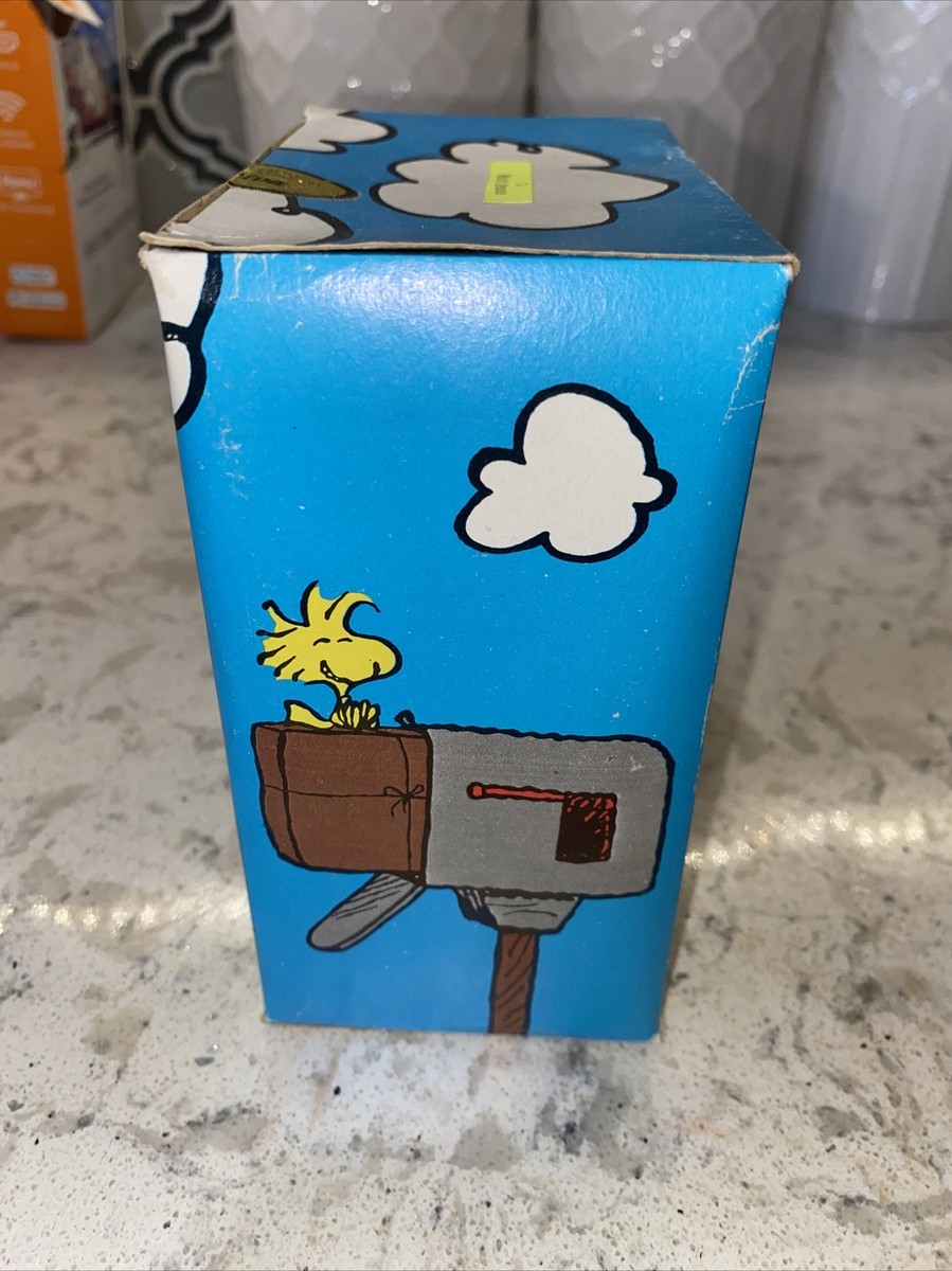 Vintage AVIVA Snoopy Trophy 