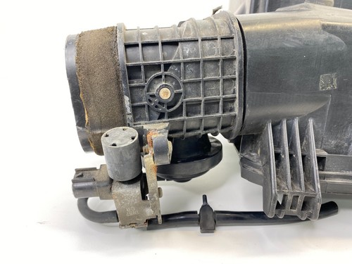 04-06 Toyota Camry 3.0L Air Intake Cleaner Box Housing LOWER Cover 17701-0A100 - Picture 5 of 18