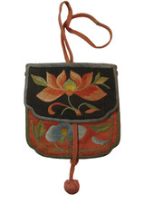 Vintage Antique Embroidered Chinese Purse