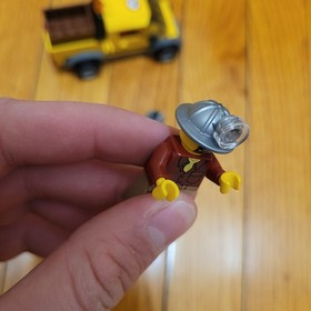 LEGO CITY: Mining 4x4 (4200) Not Complete