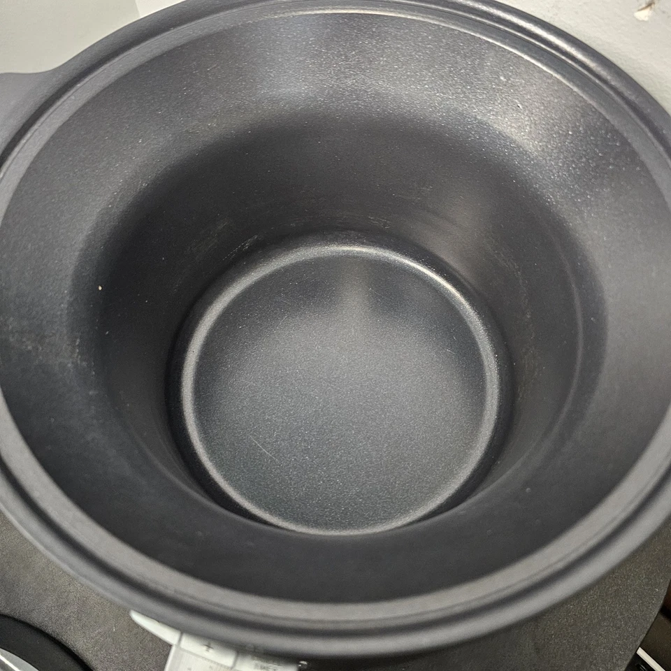 Calphalon Slow Cooker 5.3Qt.Stainless Steel Programmable+Automatic Warm Function - Image 3 of 4