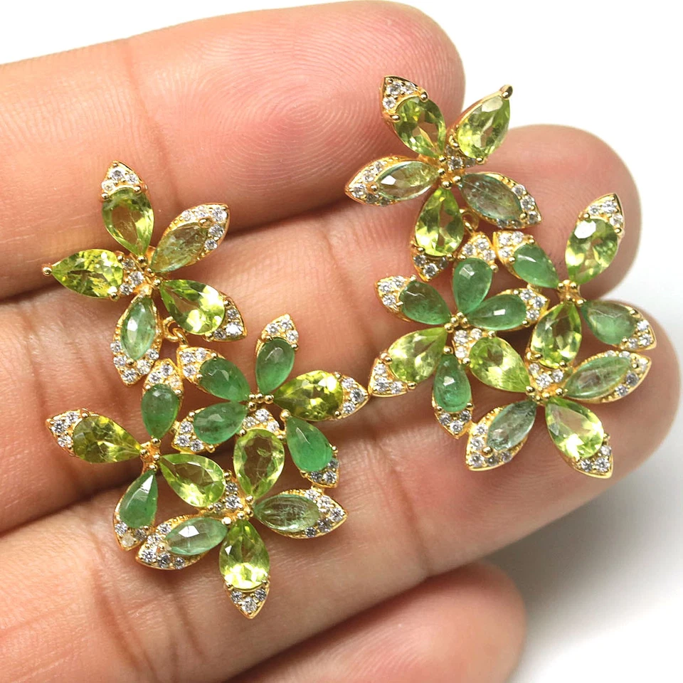 925 Sterling Silver Green Peridot, Emerald & Cubic Zirconia Earrings - Image 2 of 4