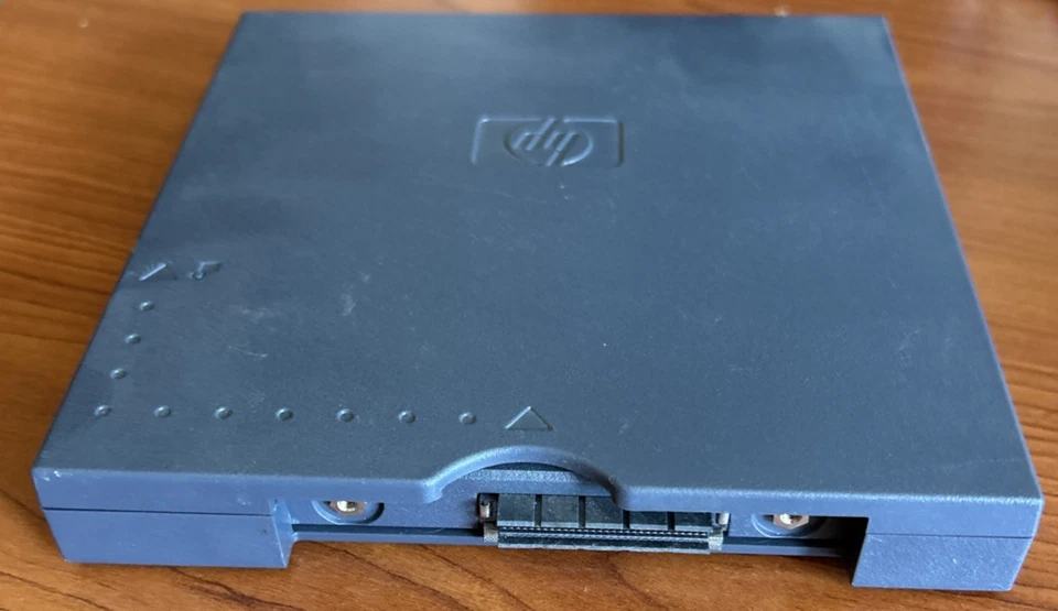 lettore floppy disk esterno Hp F3257-60009 Module Sleeve - Immagine 3 di 4