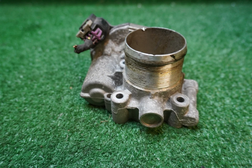 2015 BUICK ENCORE Throttle Body OEM 55581662 - Image 4 of 4