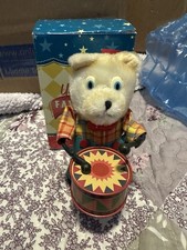 Vintage Wind Up Drummer Bear Tin Toy Figure Tested Working Condition 6" Tall