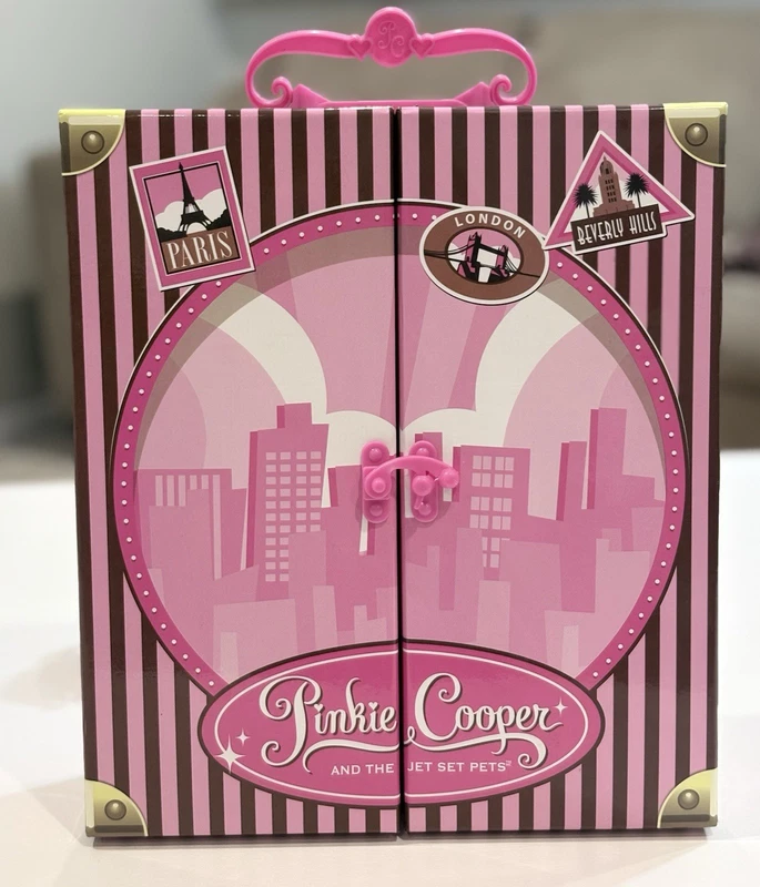 Pinkie Cooper Jet Set Pets Doll Closet Organizer Wardrobe Travel Storage Case !!