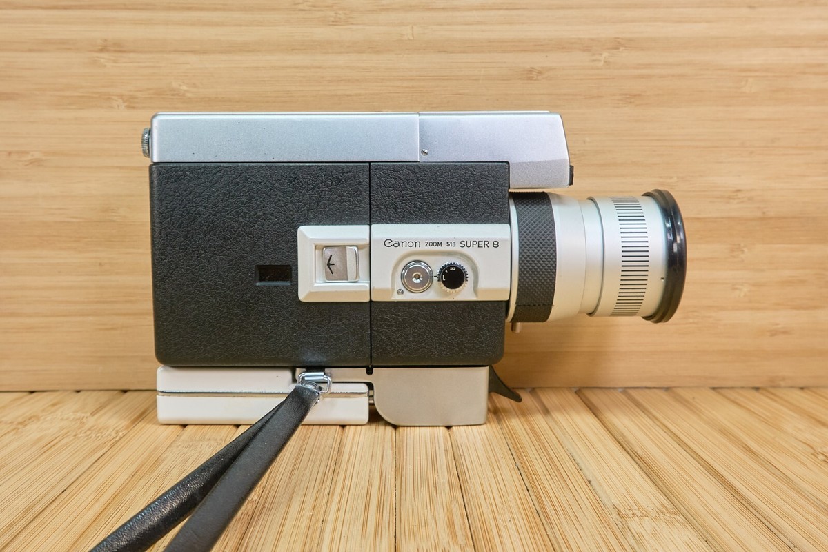 Canon Zoom 518 Super 8 9.5-47.5mm f/1.8 Lens 8mm Movie Camera