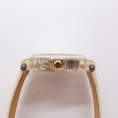 1992 White and Gold Minimal Elegant Swiss Made Swatch Watch  display picture 1