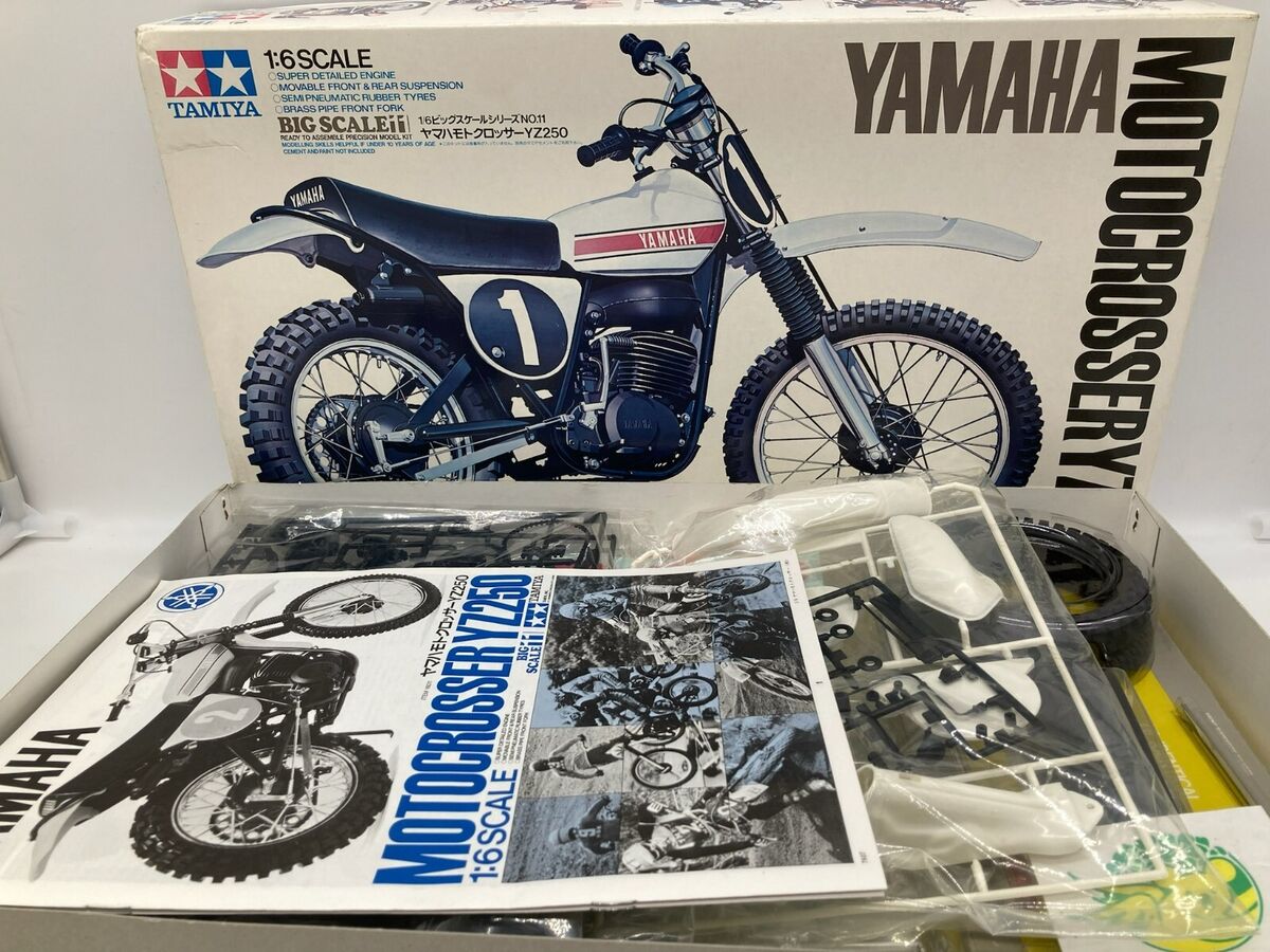 TAMIYA 1/6 YAMAHA MOTOCROSSER YZ250 BIG SCALE SERIES NO.11 TAMIYA 1/6 YAMAHA MOTOCROSSER YZ250 BIG SCALE SERIES NO.11