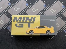 Mini GT NISSAN SKYLINE GT-R (R34) V-SPEC LIGHTNING YELLOW (RHD) MGT00762-R 1/64