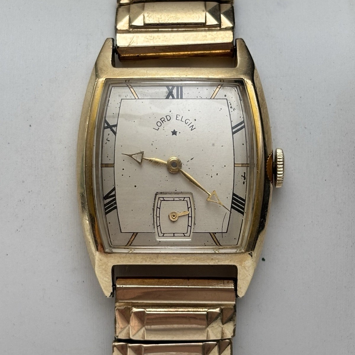 Vintage 1950's Man's LORD ELGIN Hand Wind Art Deco 14k Gold