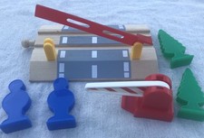 VTG Brio Wooden Railway 33388 Set Railroad Crossing Gate TrackThomas Train Lot
