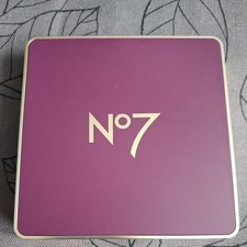 Boots No7 A Touch Of Glamour Face & Eye Palette Eyeshadow Highlight Bronzer BNIB