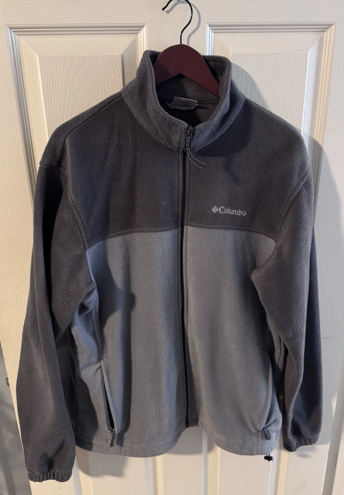 Columbia Men's Grey Fleece Jacket Size Lg