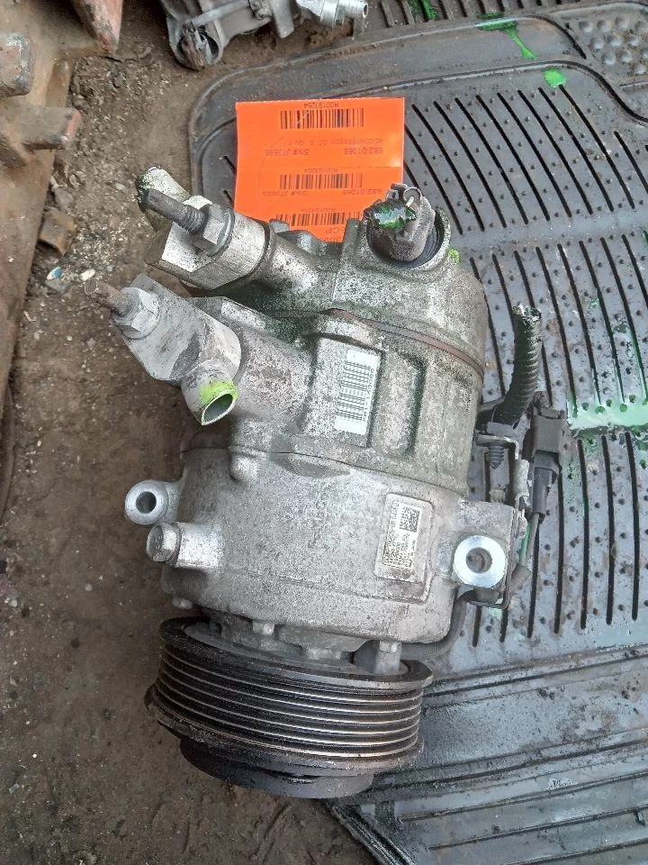 Used A/C Compressor fits: 2013 Ford Fusion 1.5L ID DG9H-19D629-BA thru BG Grade Foto 2 de 4