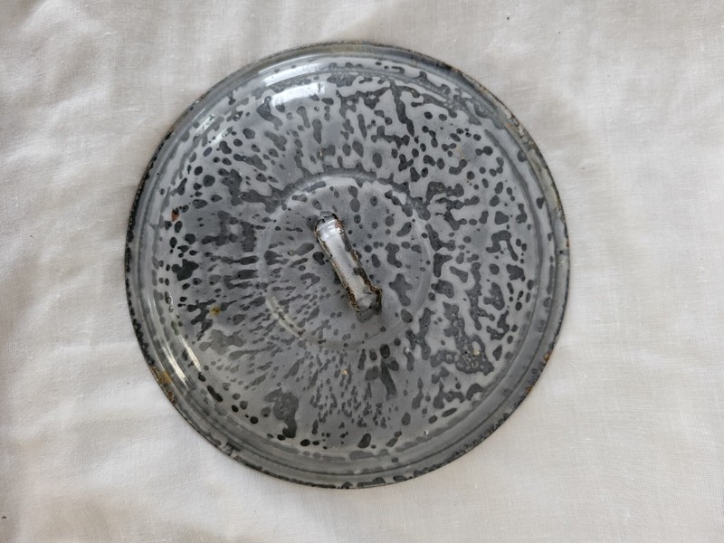 Vintage 8.5 In Speckled Enamelware Lid only Dark Grey Swirl