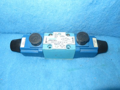 New Vickers DG4V-3-2N-M-U-H-40 Directional Control Valve + 1 Yr Warr.