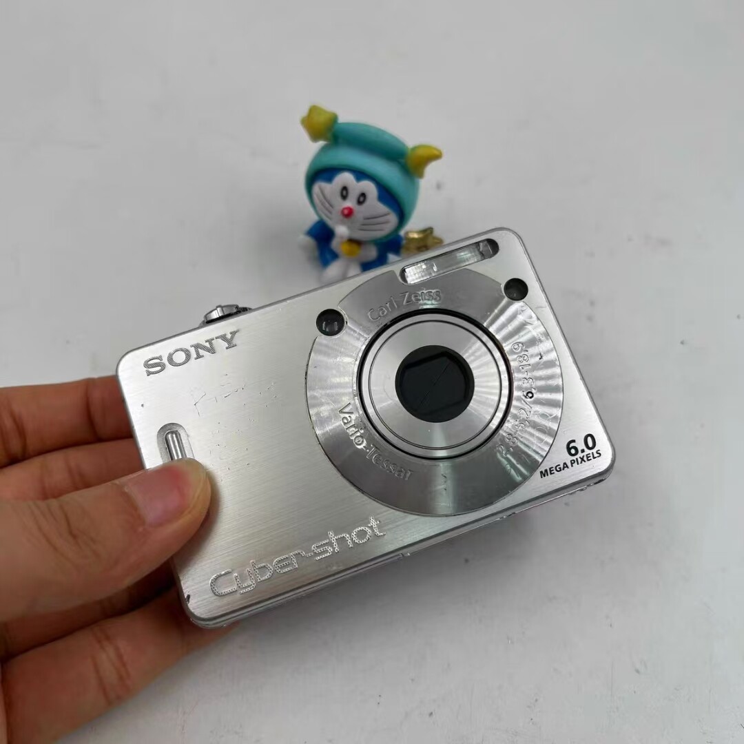 Sony Cyber-shot DSC-W50 6.0MP 3x Optical Zoom Digital Camera