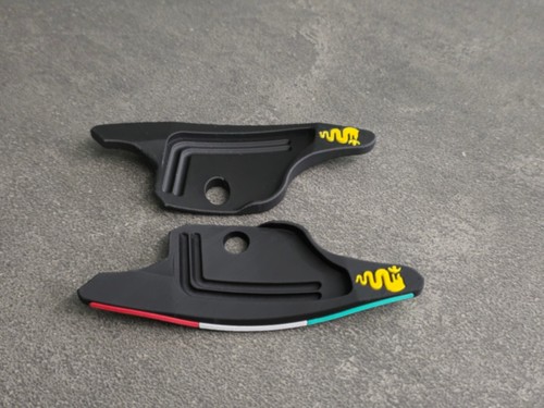 Alfa Romeo Giulietta / Mito Paddle Shift Extention TRICOLORE e logo - Imagen 5 de 6