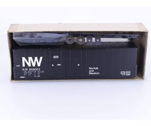 Roundhouse 1785 HO 50' Double Door Hi-Cube Boxcar Kit Norfolk & Western (NW) 605 | Condition: Used