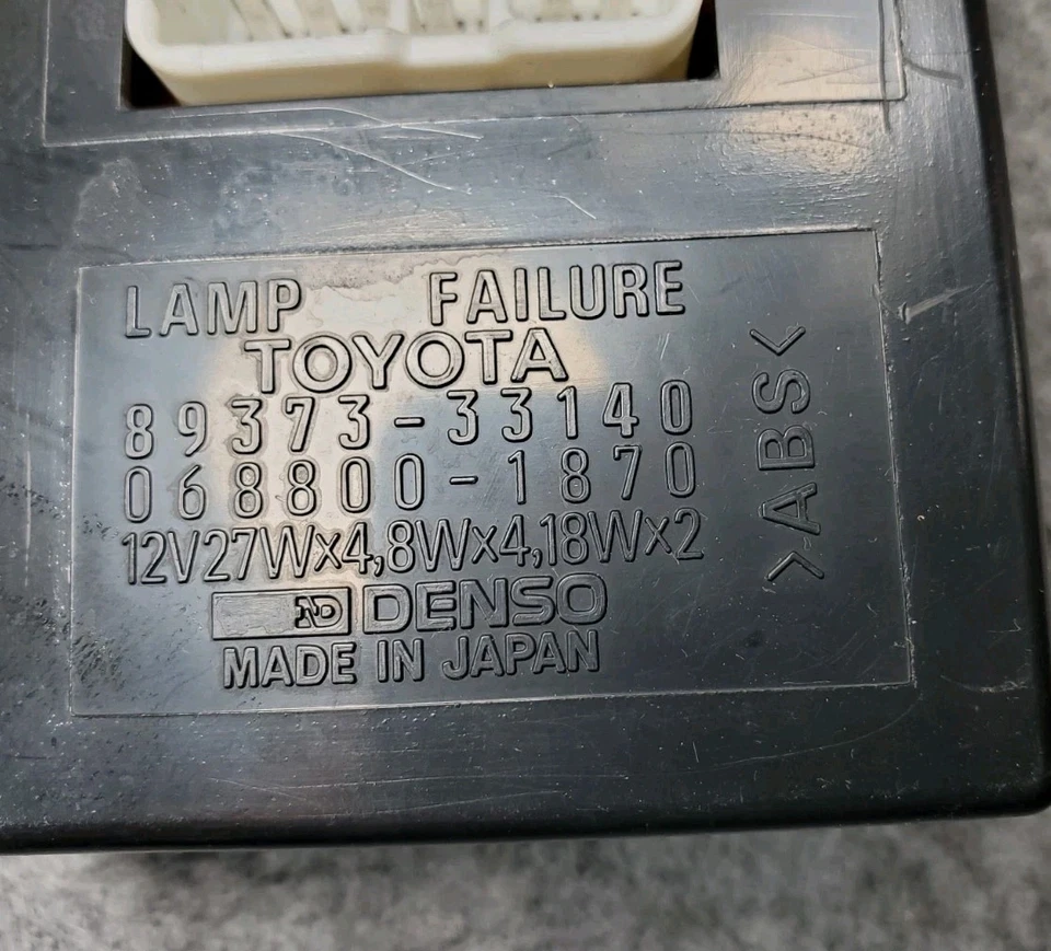 1994 1995 1996 LEXUS ES300 MÓDULO DE FALHA DA LÂMPADA TRASEIRA RELÉ 89373-33140 USADO DENSO - Imagem 2 de 4