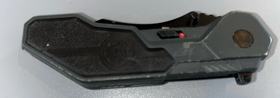 Smith & Wesson, M&P Folding Knife, SWMP1B - Image 4 of 4