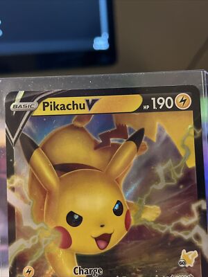 PIKACHU V 043/185 BATTLE ACADEMY STAMP VIVID VOLTAGE PROMO POKEMON