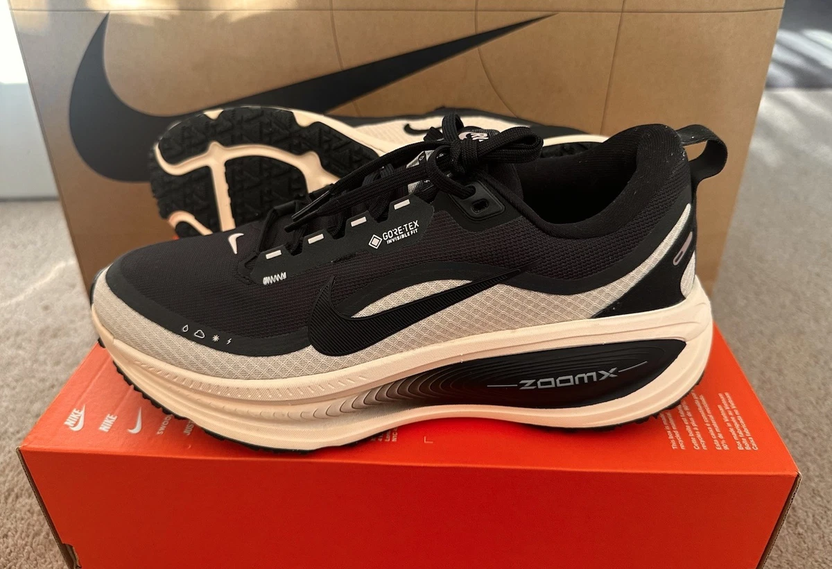 Nike Vomero 18 GORE-TEX Black/Crimson Tint/Black/Black W for sale