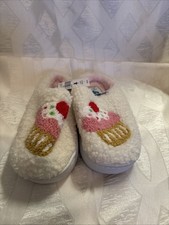 Kids Fuzzy Cupcake Slippers Size-13-1  Cozy Plush House Shoes.Brand New, 13