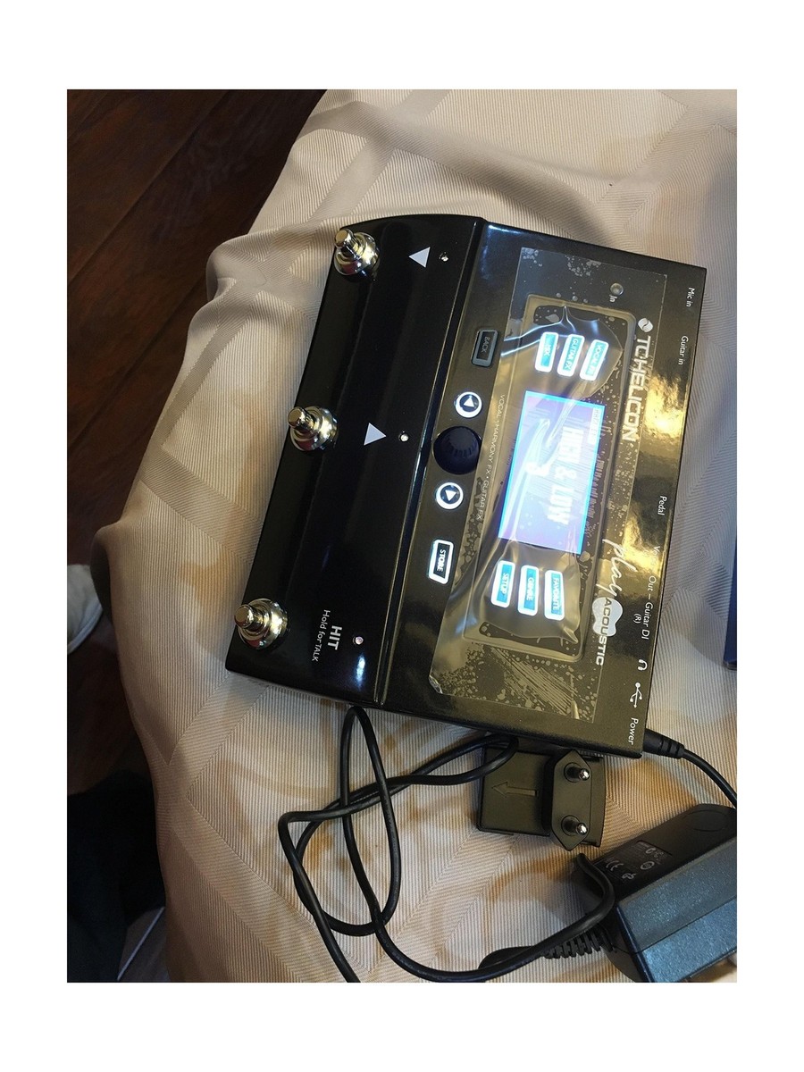 TC Helicon PLAY ACOUSTIC 3-Button Vocal and Acoustic Guitar