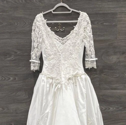 OFF WHITE Abito da sposa vintage Moonlight bianco sporco raso manica 3 4 velo taglia 10