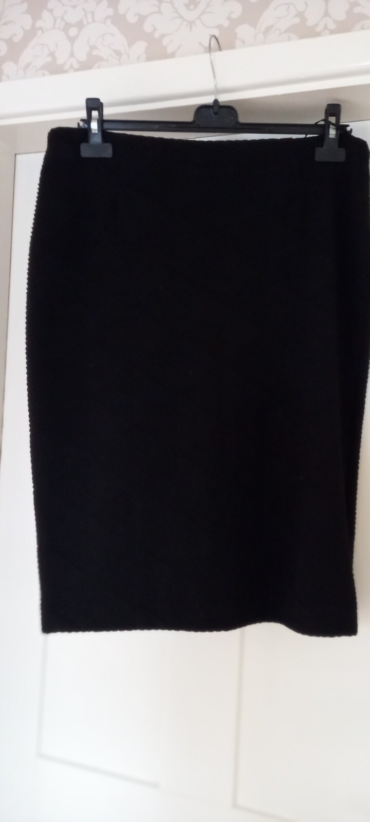 TU SIZE 14 BLACK TEXTURED KNEE LENGTH PULL ON PENCIL SKIRT. eBay