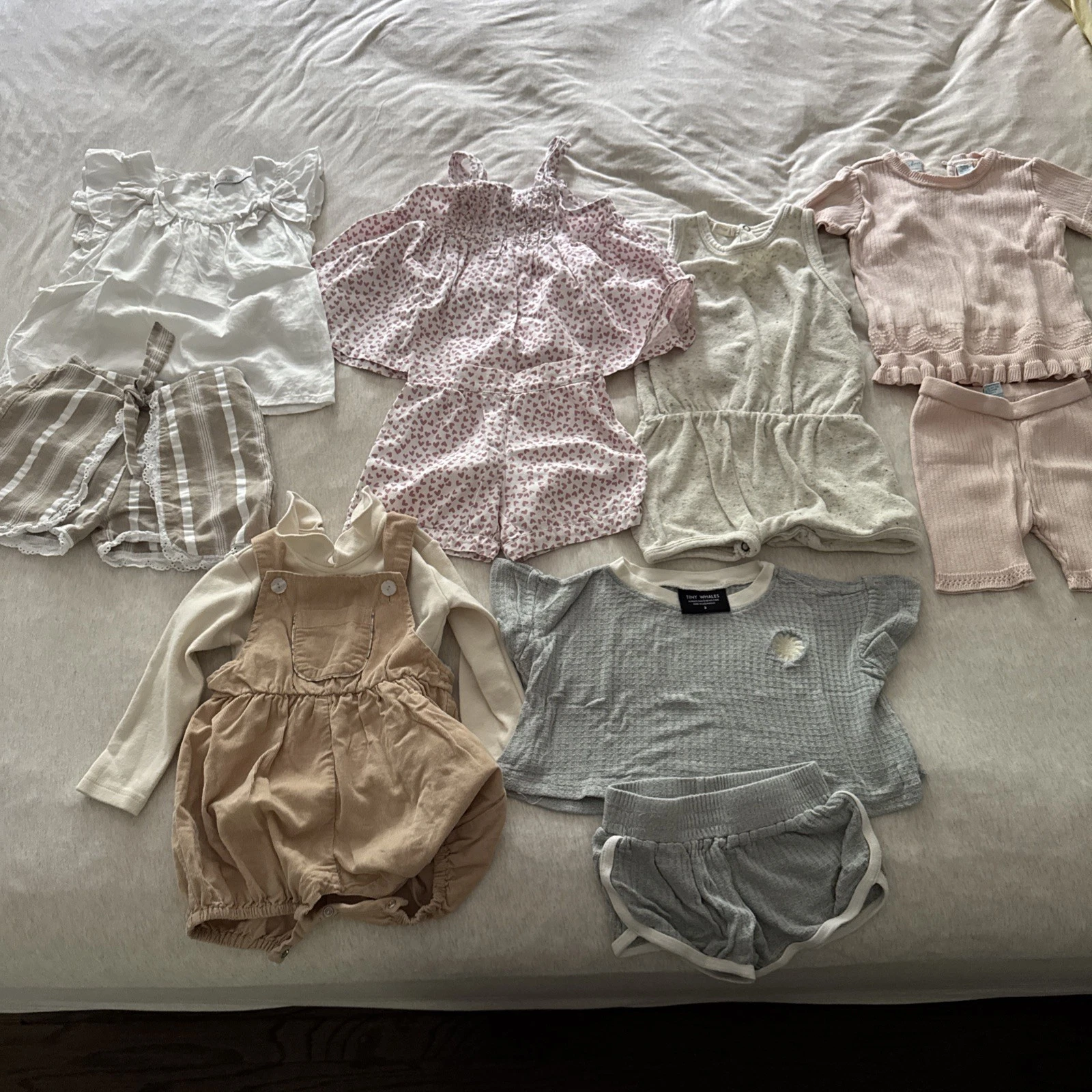 Assorted High End Baby Girl clothes - 24-36M, 3T, 4Y, Great Condition read desc.
Opens in a new wind