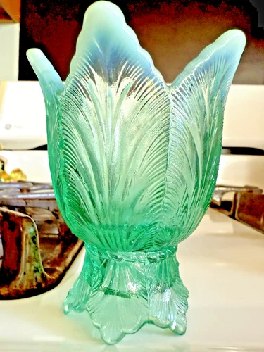 Fenton Glass Candle Holder Votive 2-Way Green Slag Tulip Ex Condition - Stunning