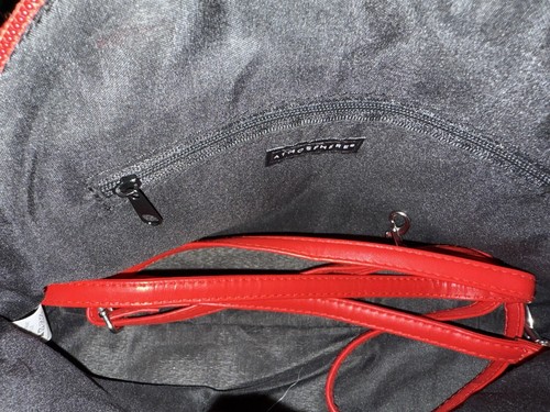 Atmosphere Elegant Red Women’s Handbag with Semi-Circular Design - Picture 5 of 8