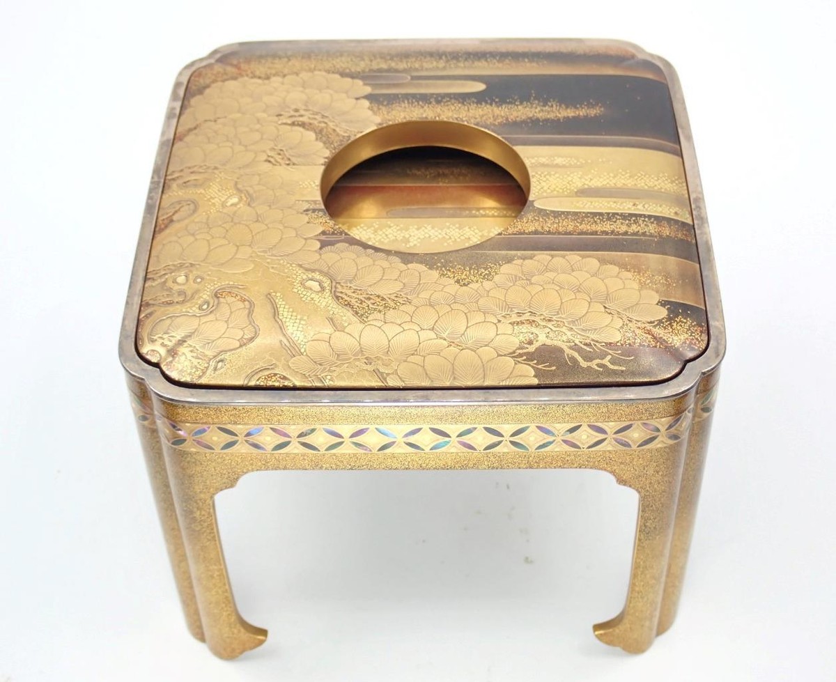 Antique JAPANESE Meiji ZOHIKO CO. Lacquer Pine Trees Clouds Antique JAPANESE Meiji ZOHIKO CO. Lacquer Pine Trees Clouds