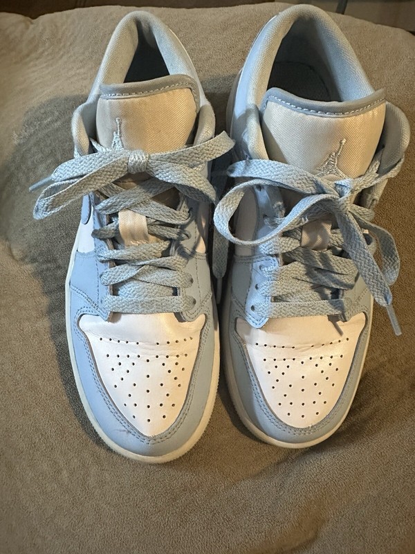Girl’s Jordan 1 Low Sneakers