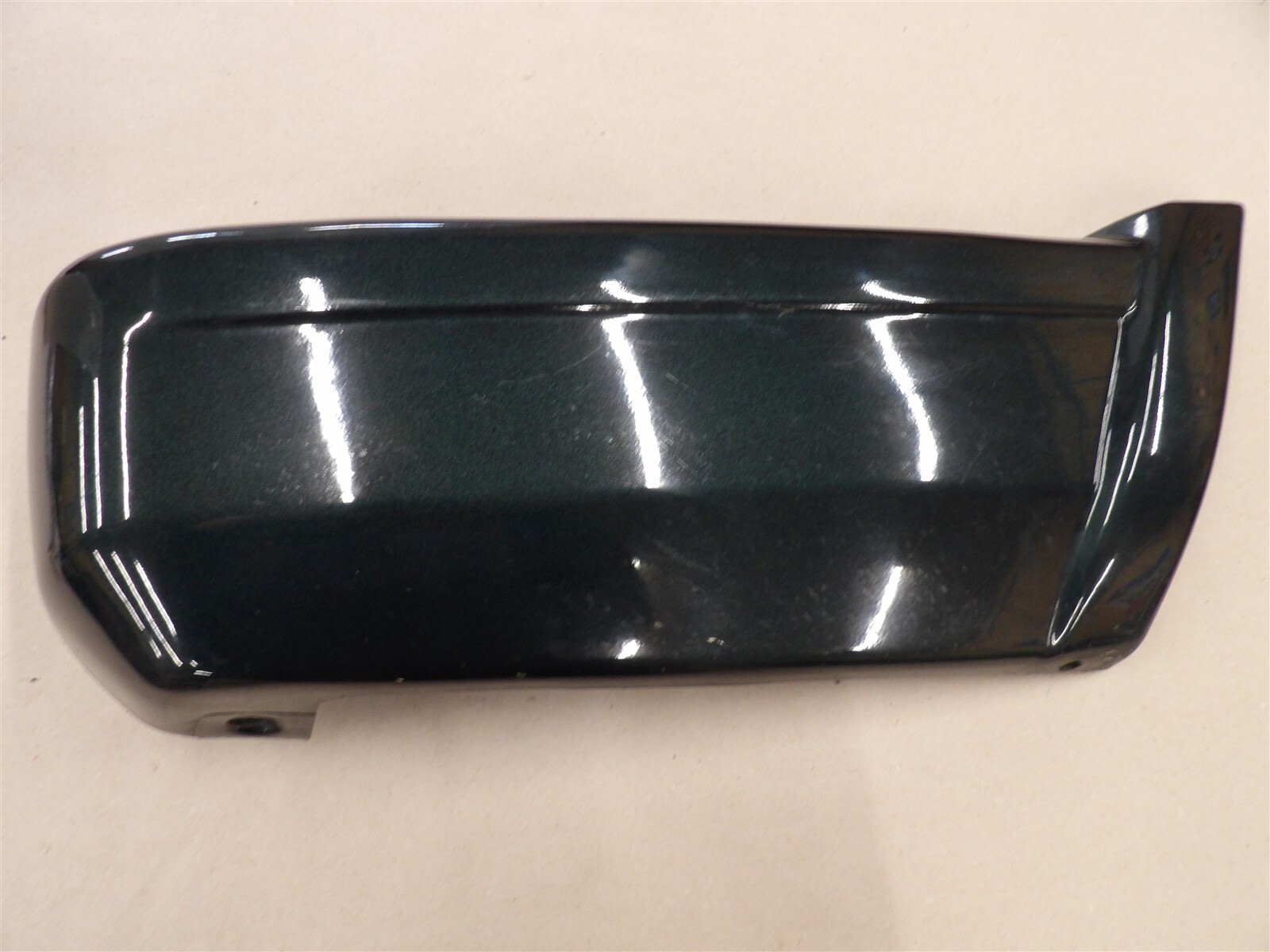 RH PASSENGER Rear Bumper End Caps JEEP XJ Cherokee 1997-2001 PG8 Forest Green