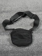 OFFLINE BY AERIE BLACK BELT BAG CROSSBODY FAN...