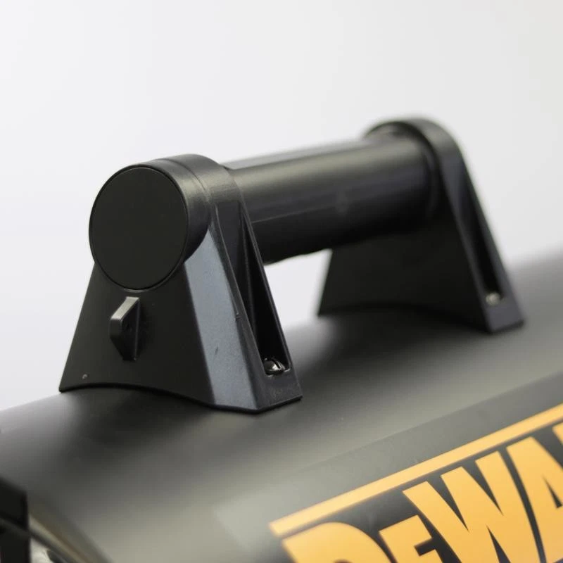 Calentador de propano DeWalt 60.000 BTU, tecnología silenciosa, 1500 pies cuadrados, manguera y regulador Foto 3 de 4