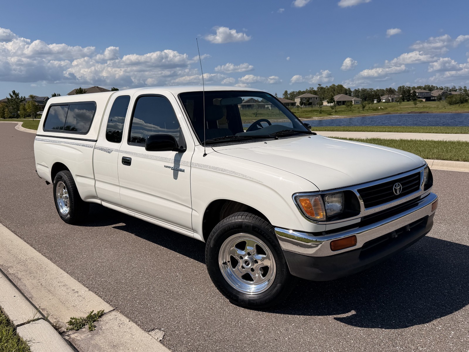 1996 Toyota Tacoma XTRACAB 2.4 2WD 69k miles